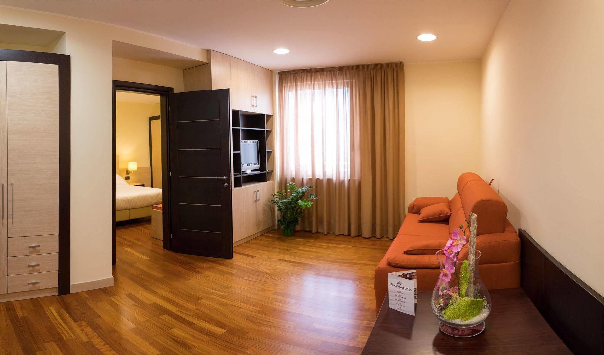 Hotel Bv President