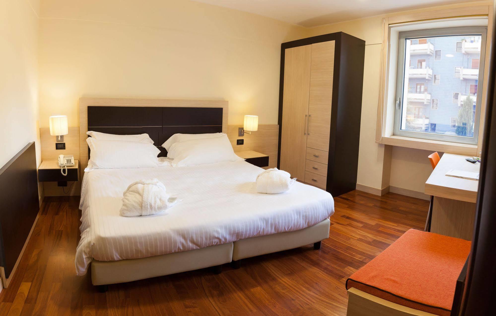 Bv President Hotel Rende